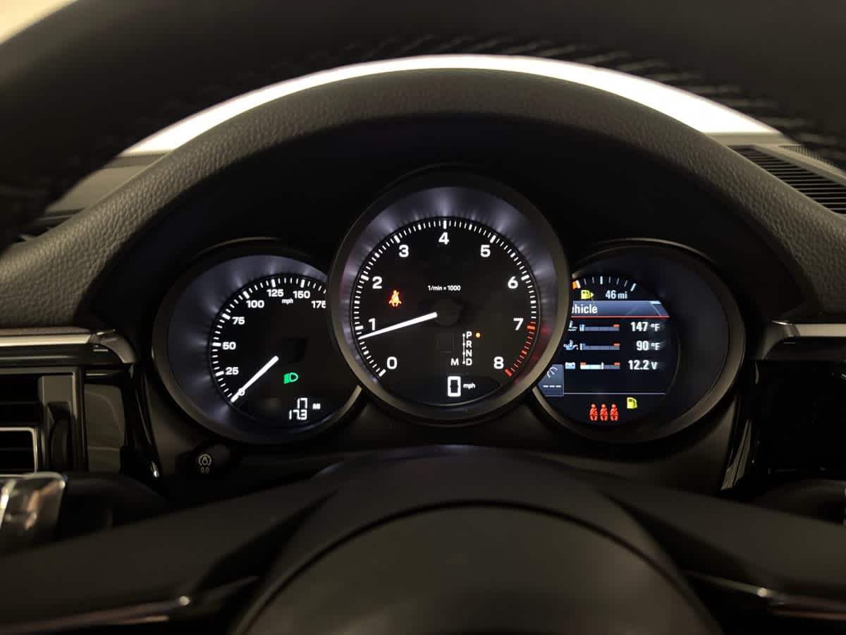 new 2026 Porsche Macan car