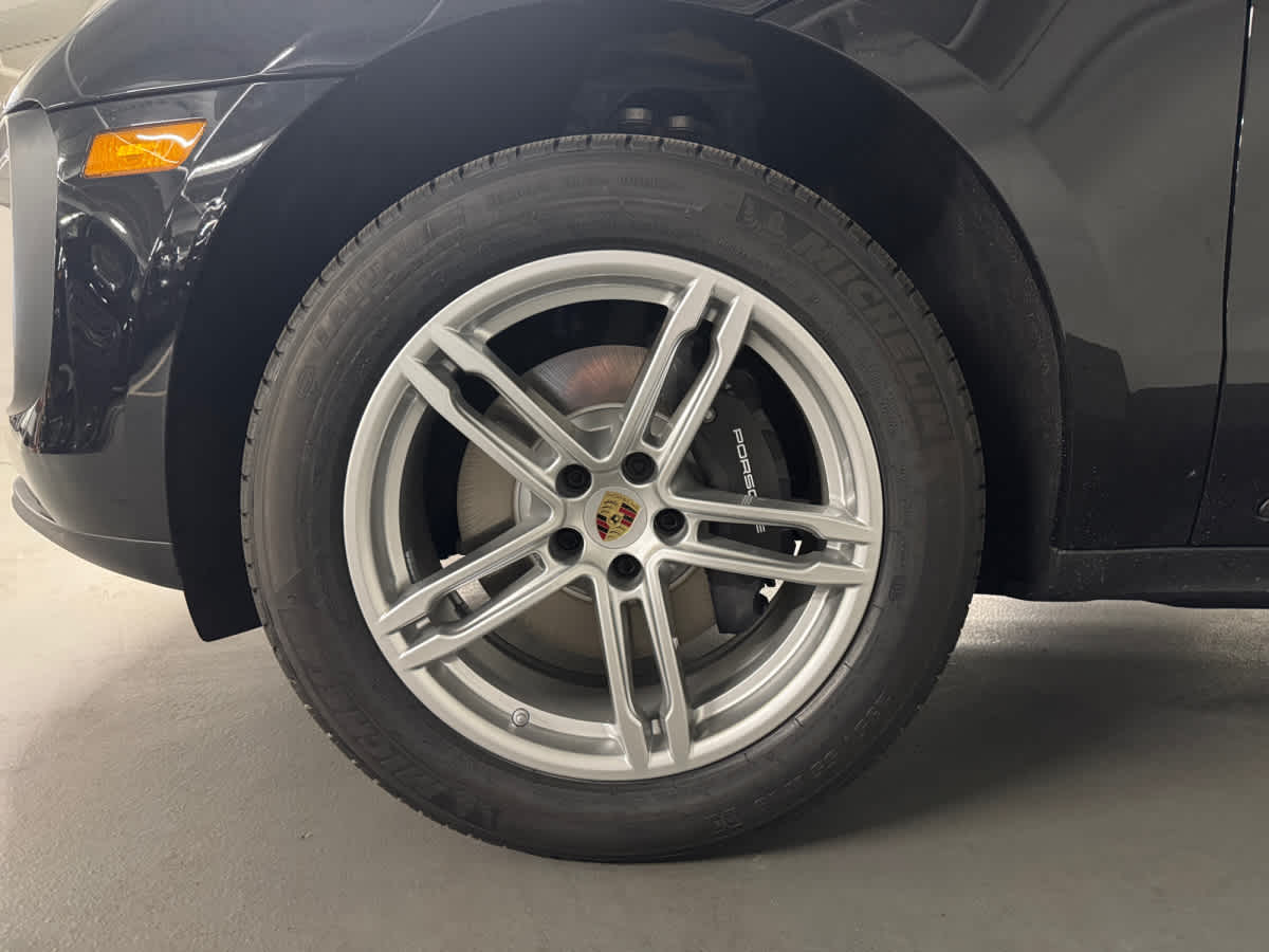 new 2026 Porsche Macan car