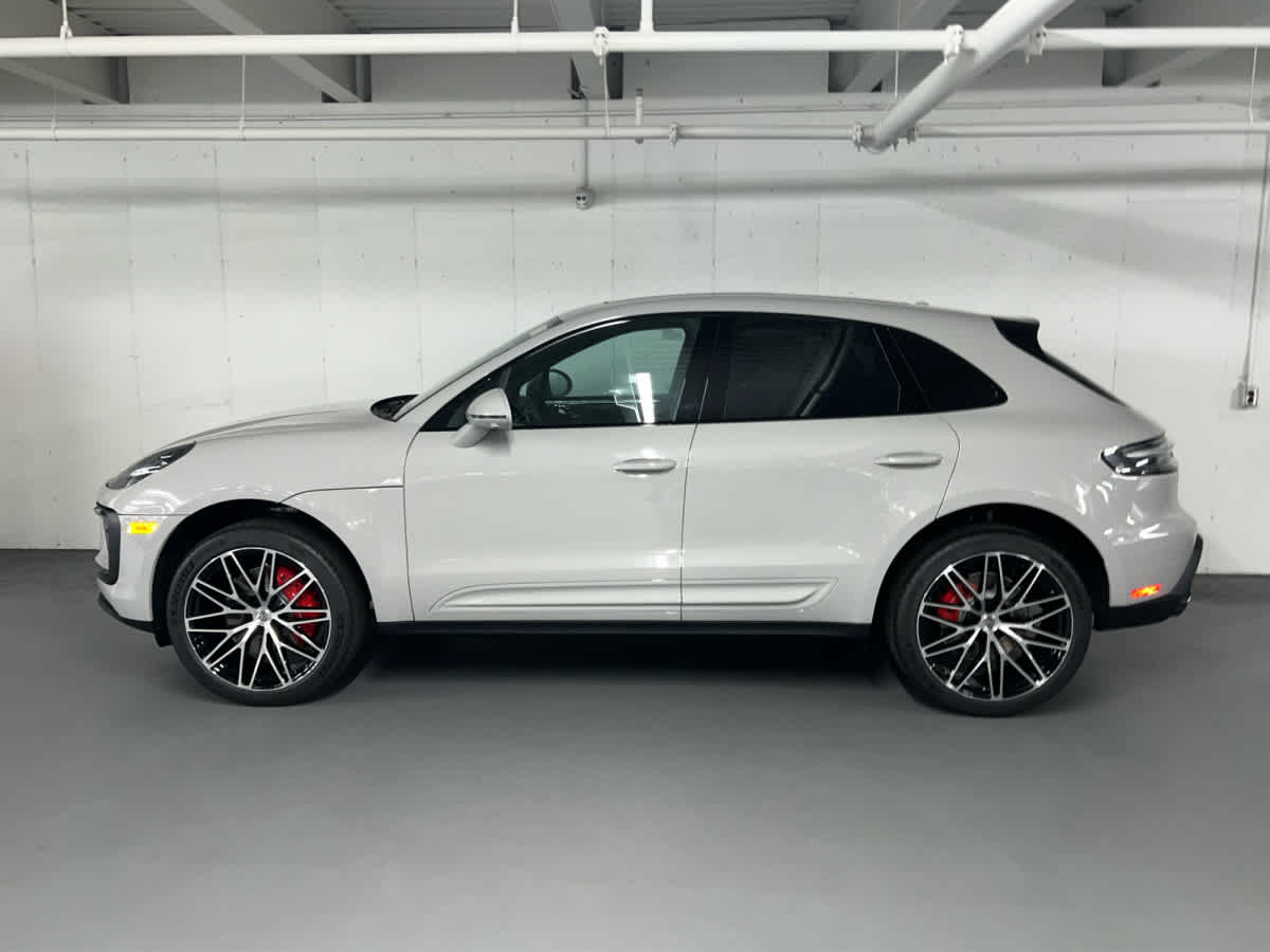new 2026 Porsche Macan car