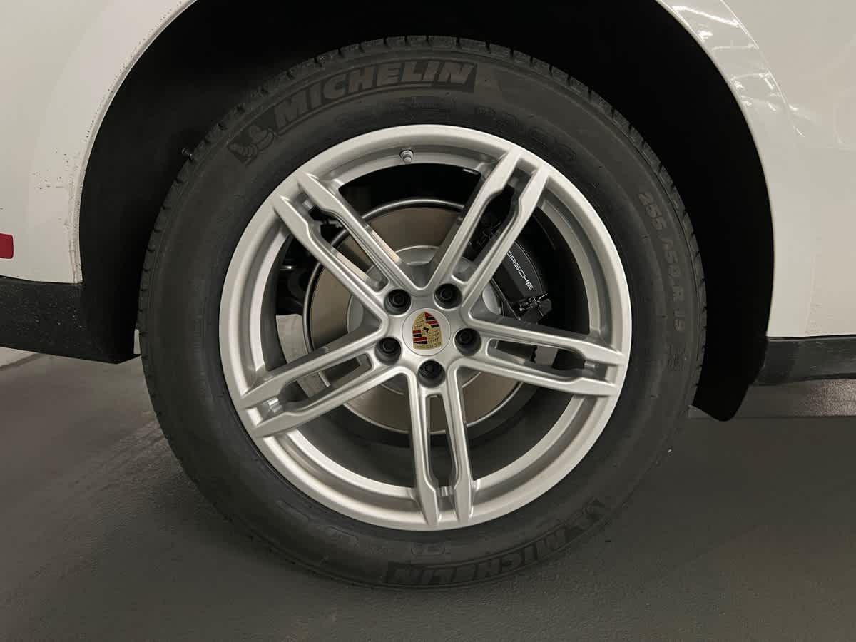 new 2026 Porsche Macan car