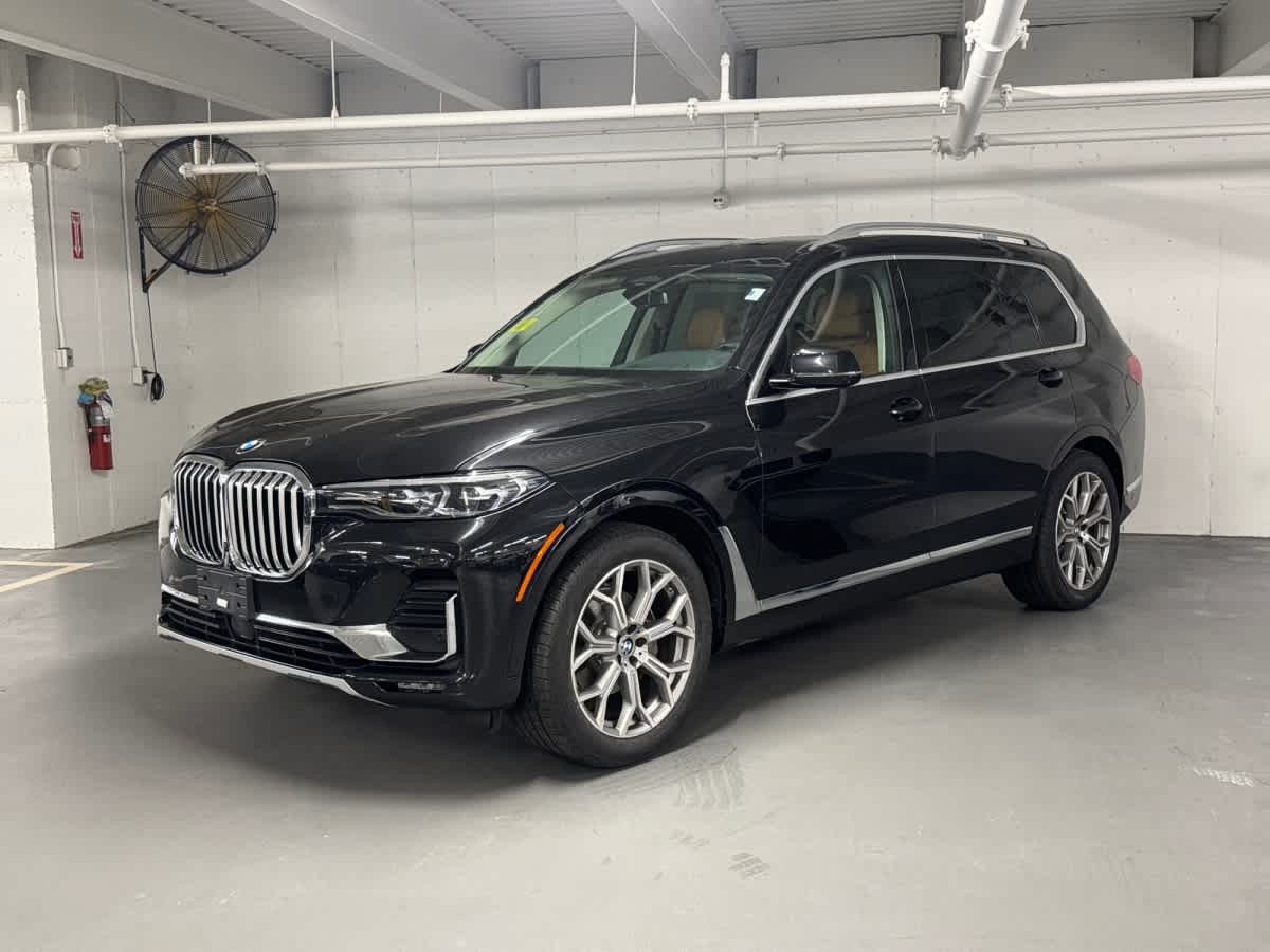 2021 BMW X7 40i's photo