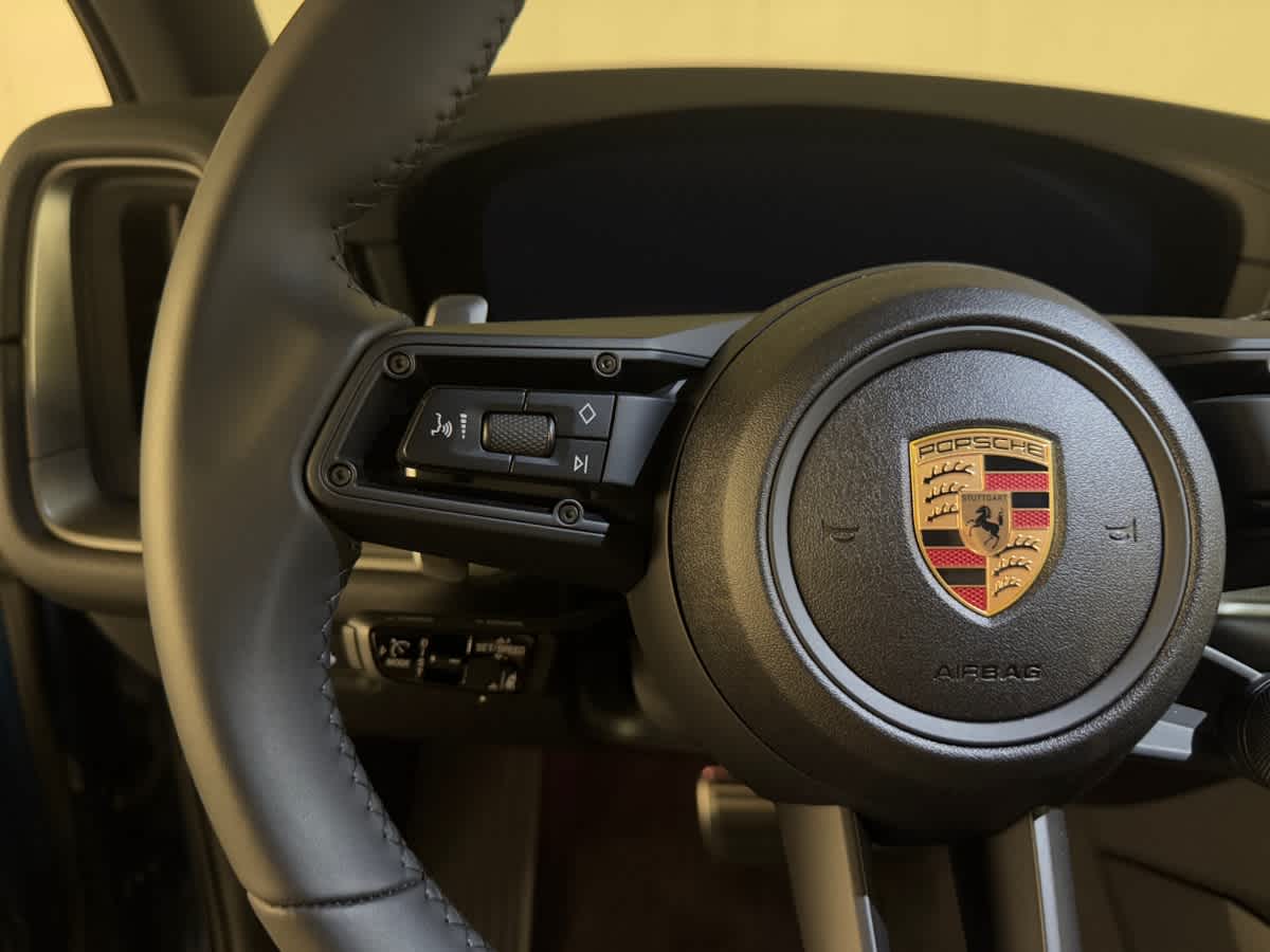 new 2025 Porsche Cayenne car