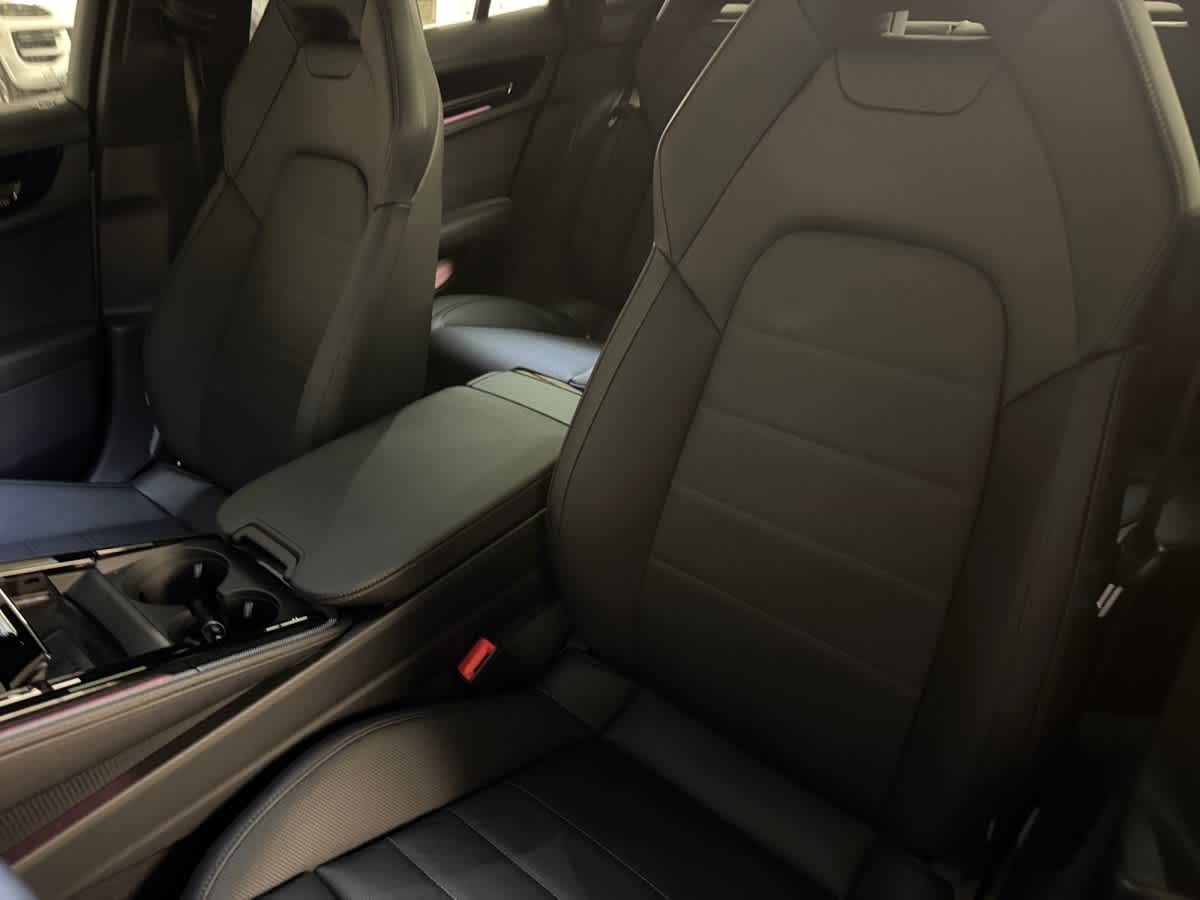 2026 Porsche Panamera Base - Photo 17