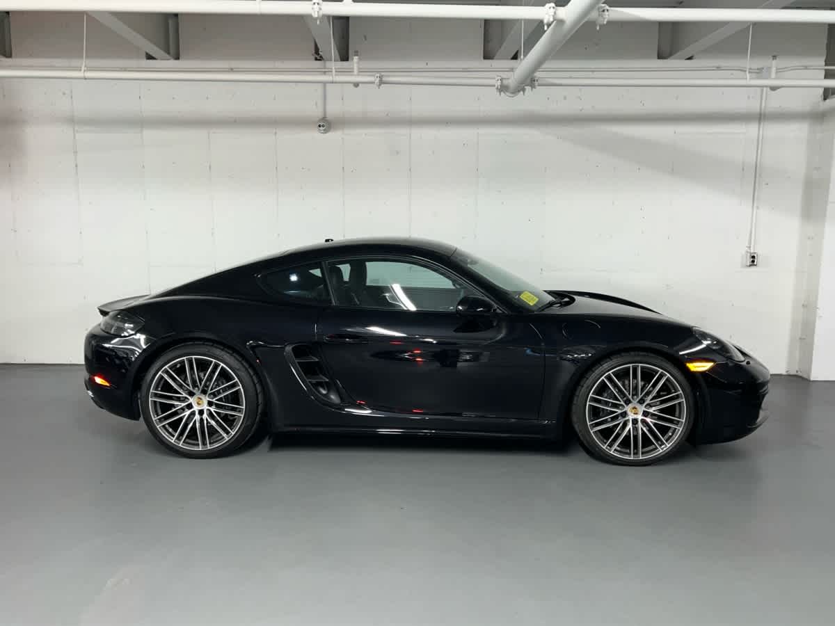 new 2025 Porsche 718 Cayman car