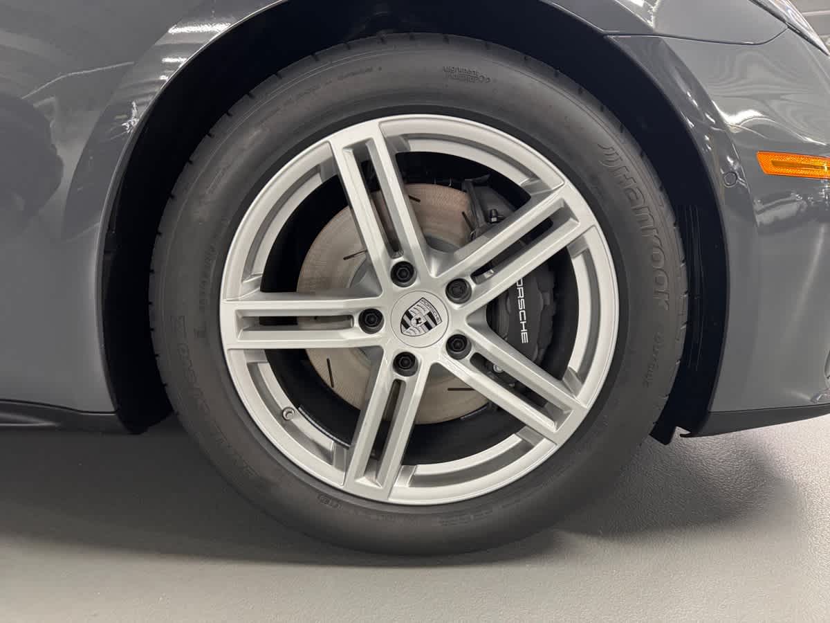 new 2025 Porsche Panamera car