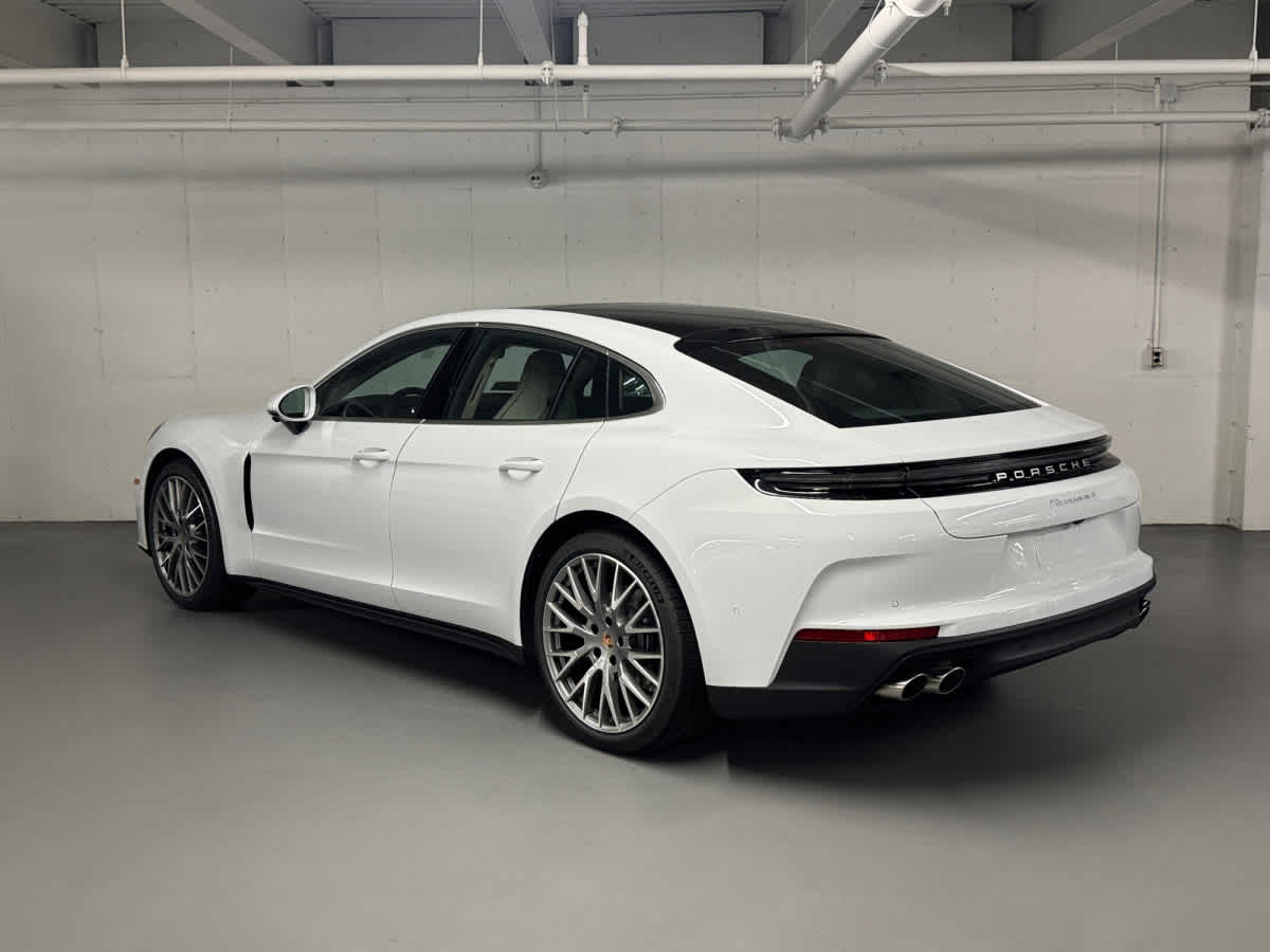 new 2026 Porsche Panamera car