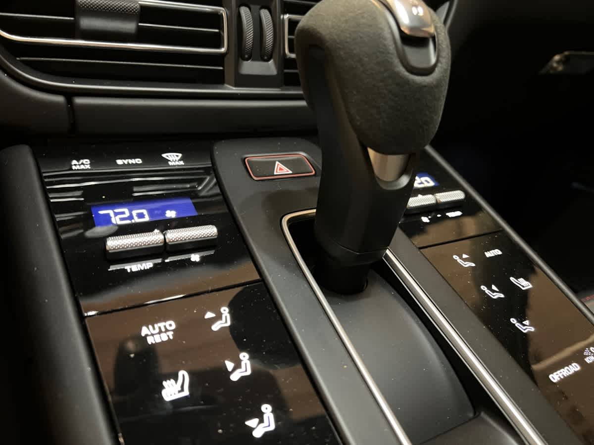 new 2026 Porsche Macan car