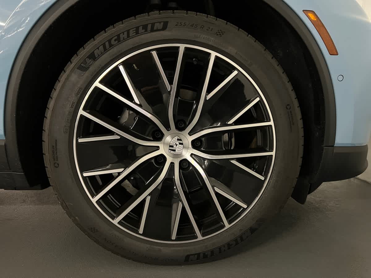 new 2026 Porsche Macan car