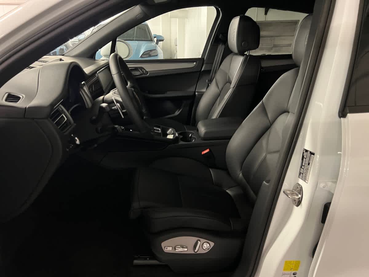 new 2026 Porsche Macan car