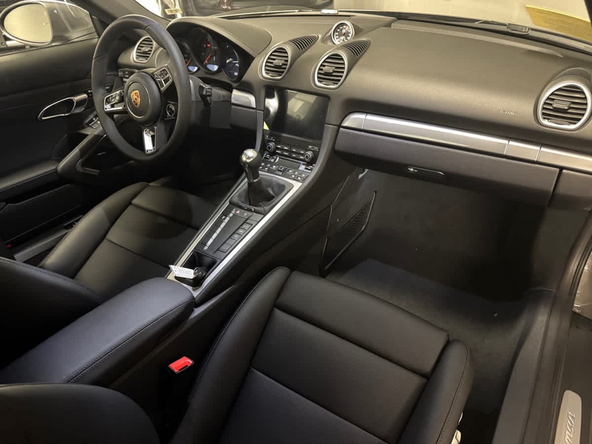 new 2025 Porsche 718 Cayman car