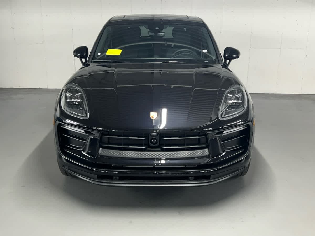 new 2026 Porsche Macan car