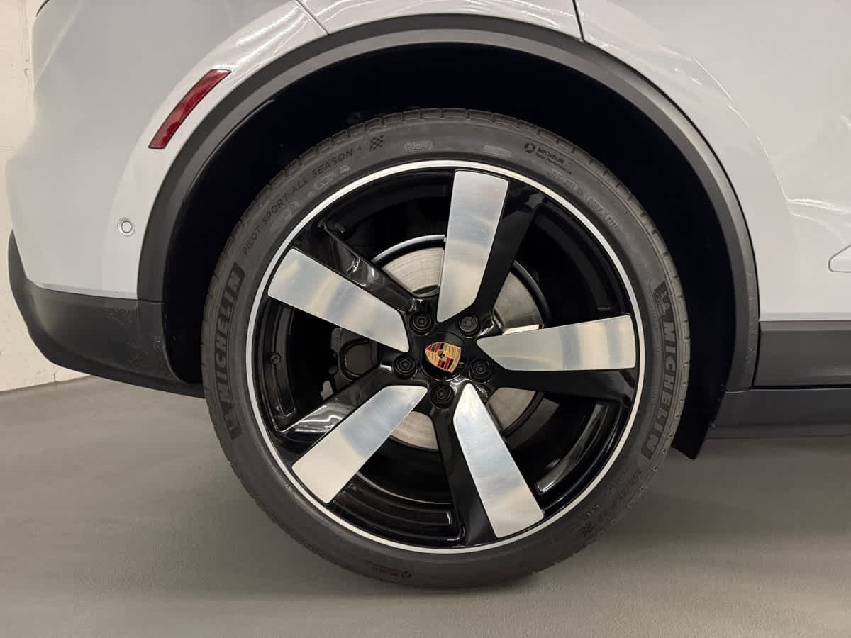 new 2026 Porsche Macan car