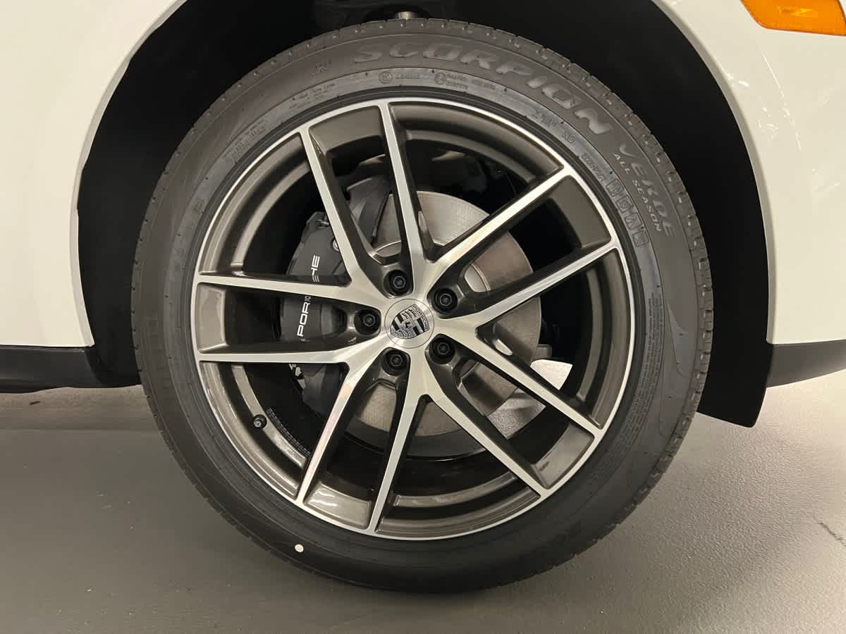 new 2026 Porsche Macan car