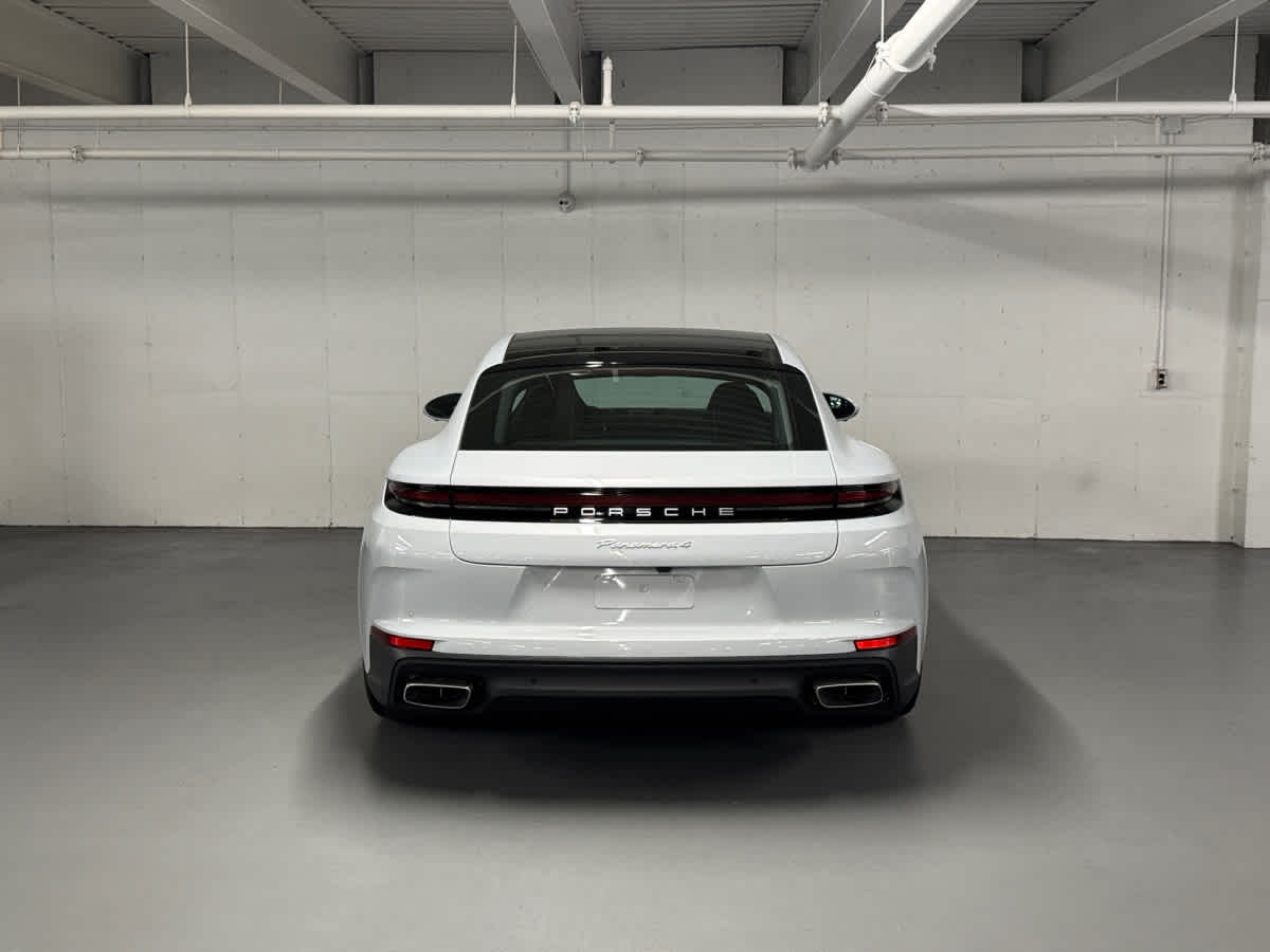 new 2026 Porsche Panamera car