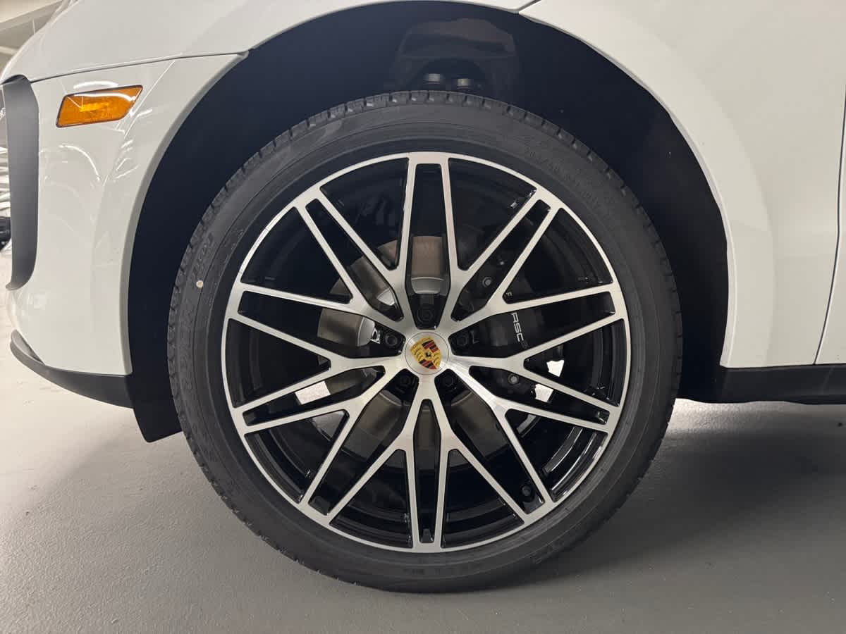 new 2026 Porsche Macan car