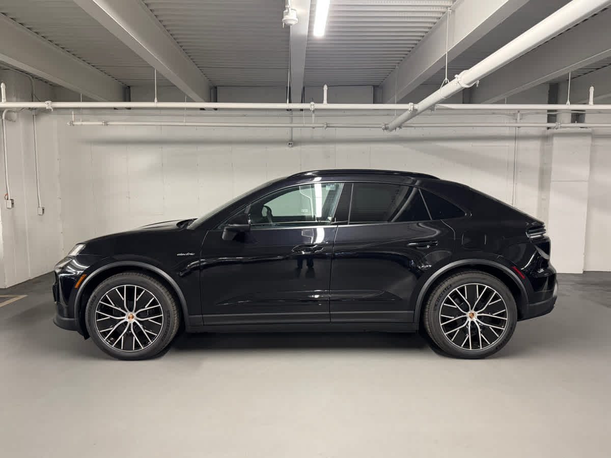 new 2026 Porsche Macan car
