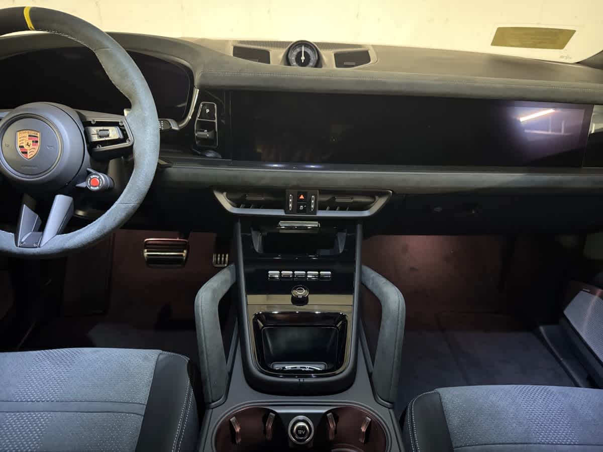 new 2025 Porsche Cayenne car