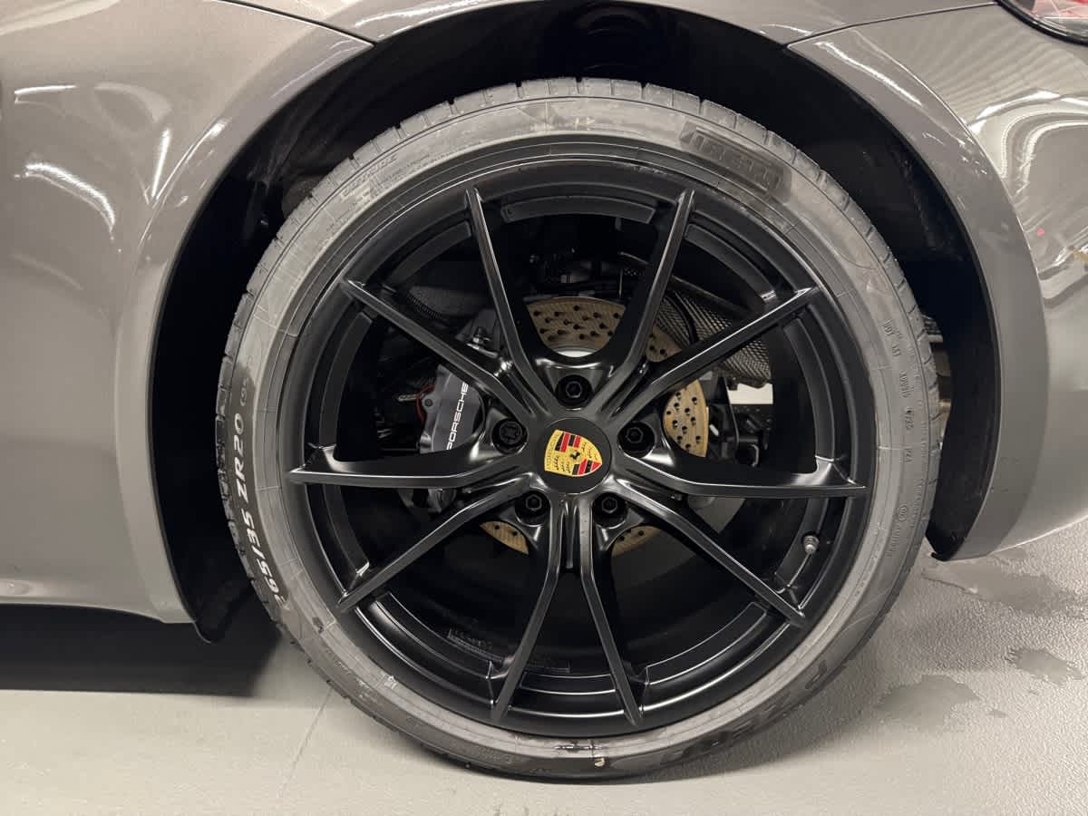 new 2025 Porsche 718 Cayman car