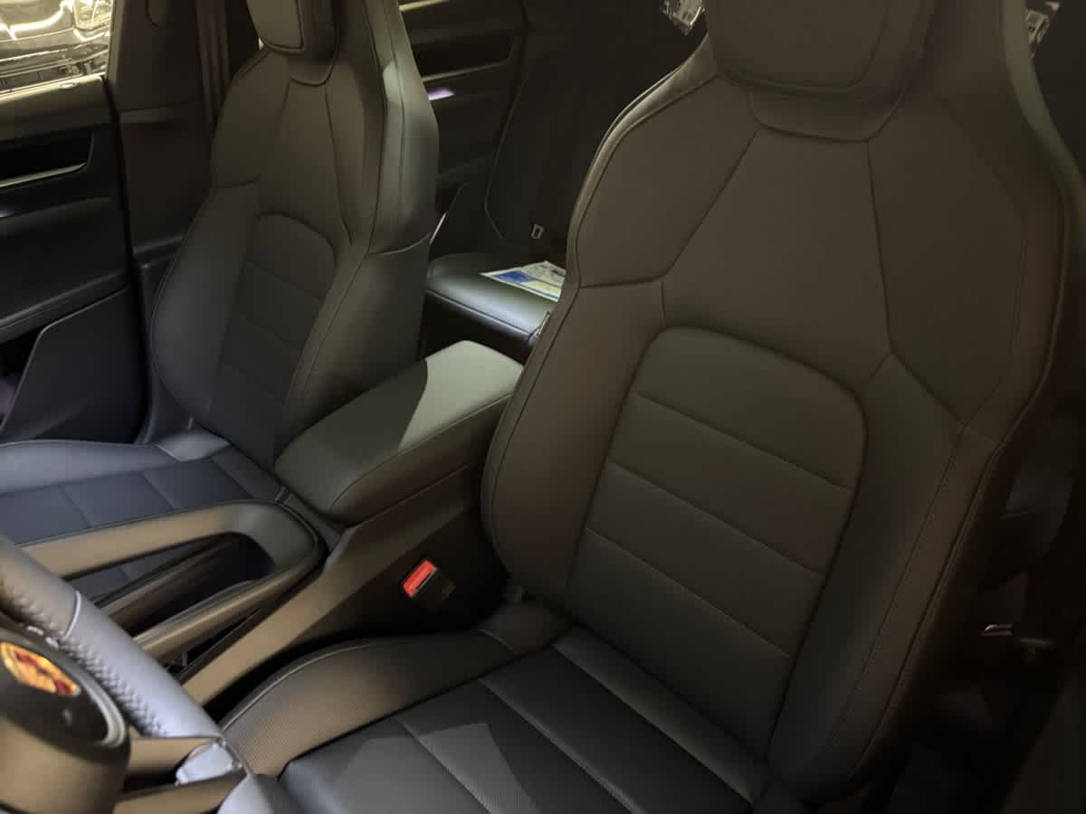 new 2026 Porsche Macan car