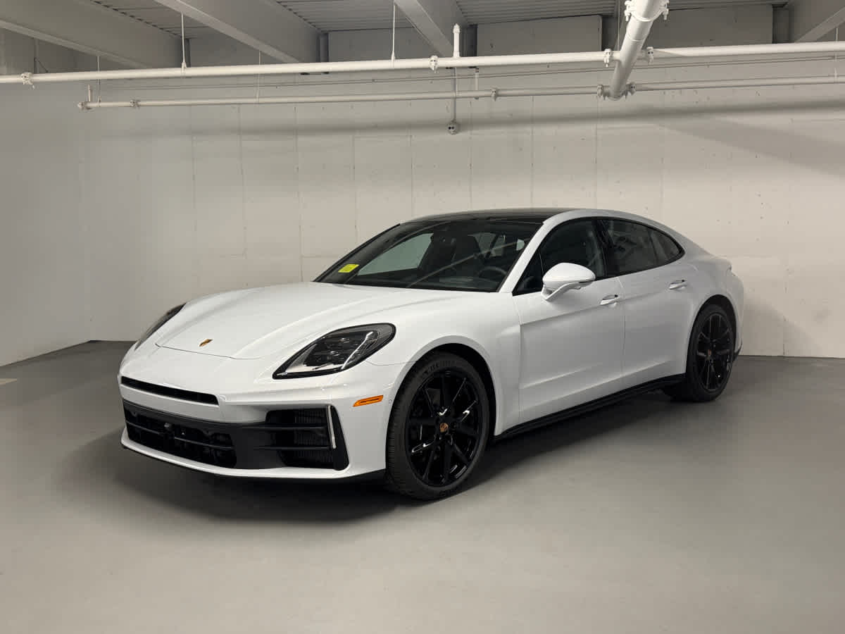 new 2026 Porsche Panamera car