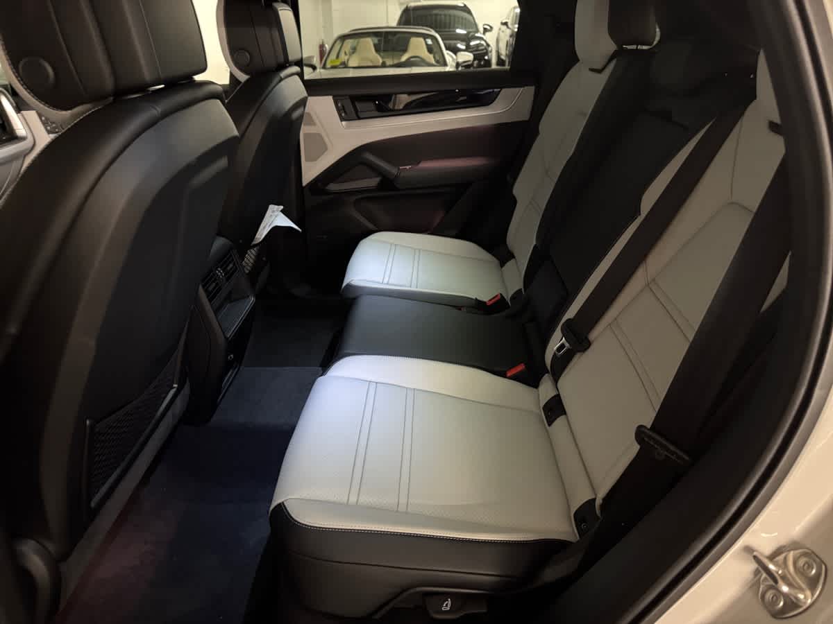 new 2026 Porsche Cayenne car