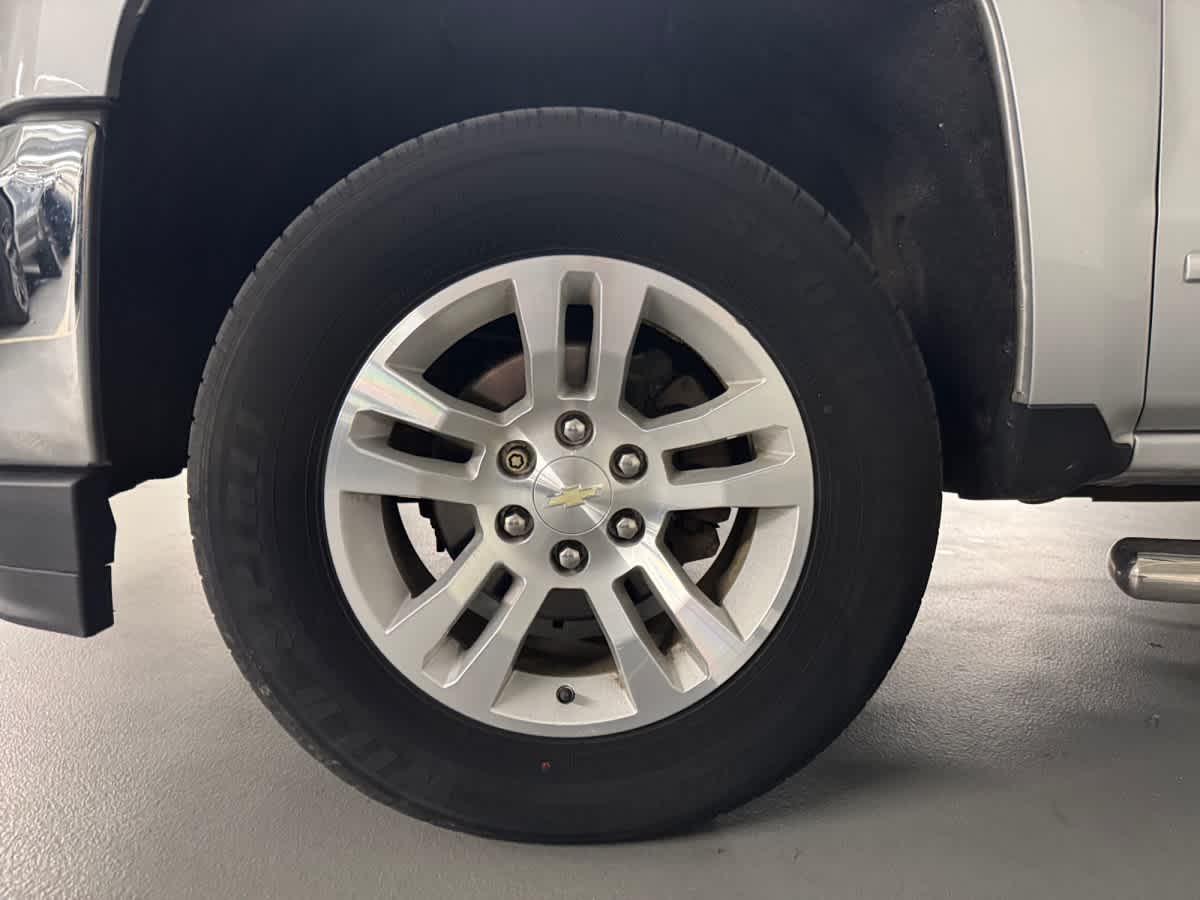 used 2018 Chevrolet Silverado 1500 car, priced at $25,998