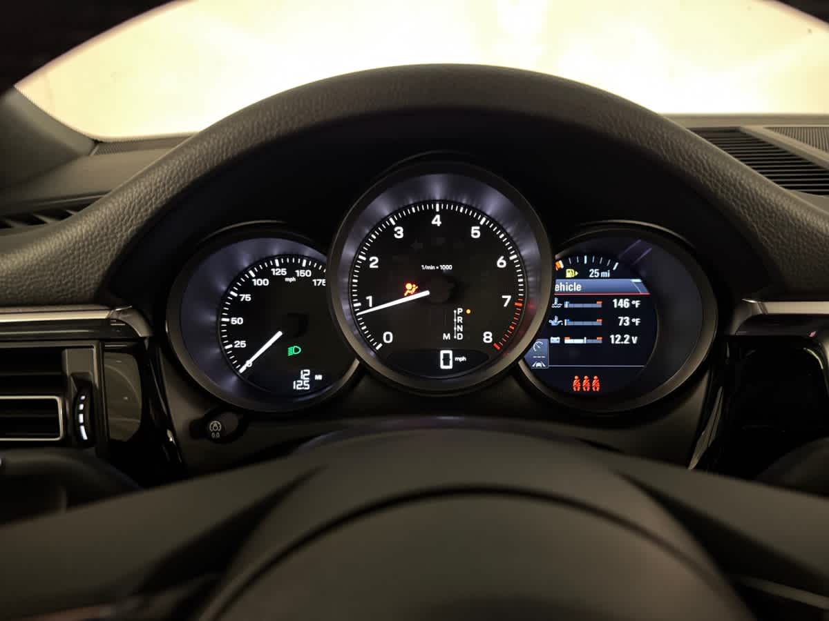 new 2026 Porsche Macan car