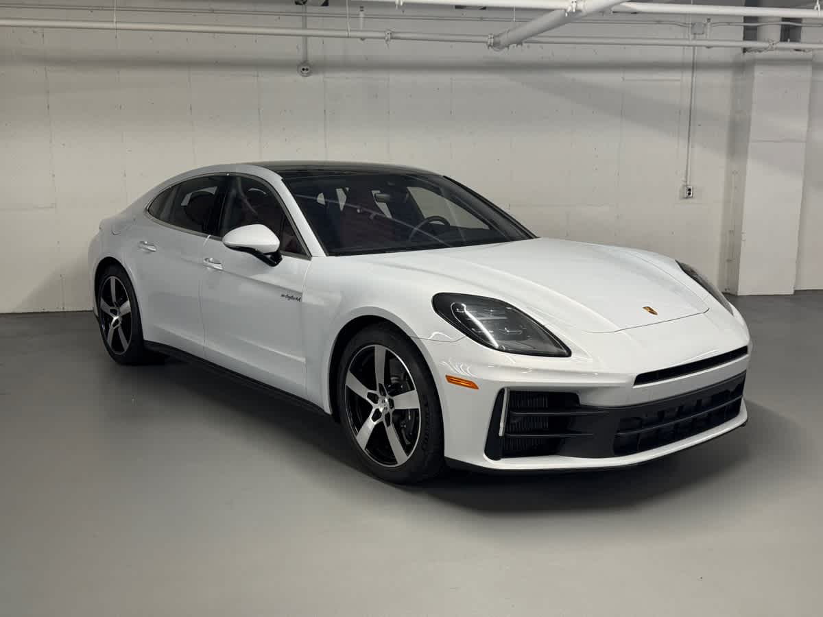 new 2025 Porsche Panamera car