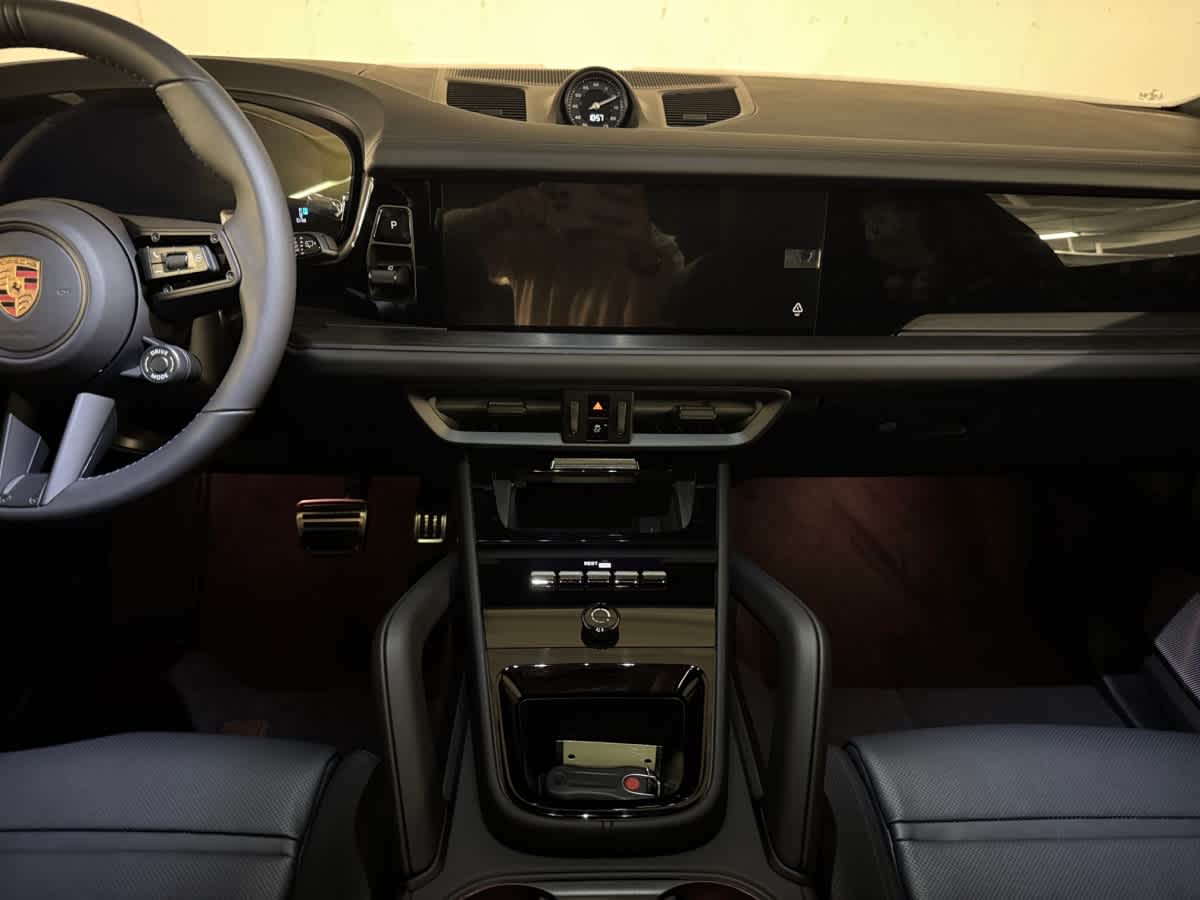 new 2025 Porsche Cayenne car