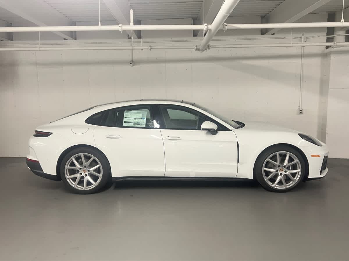 new 2026 Porsche Panamera car