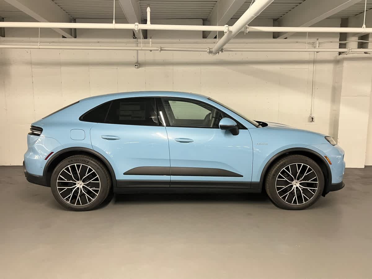 new 2026 Porsche Macan car