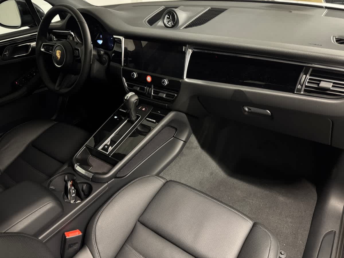 new 2026 Porsche Macan car