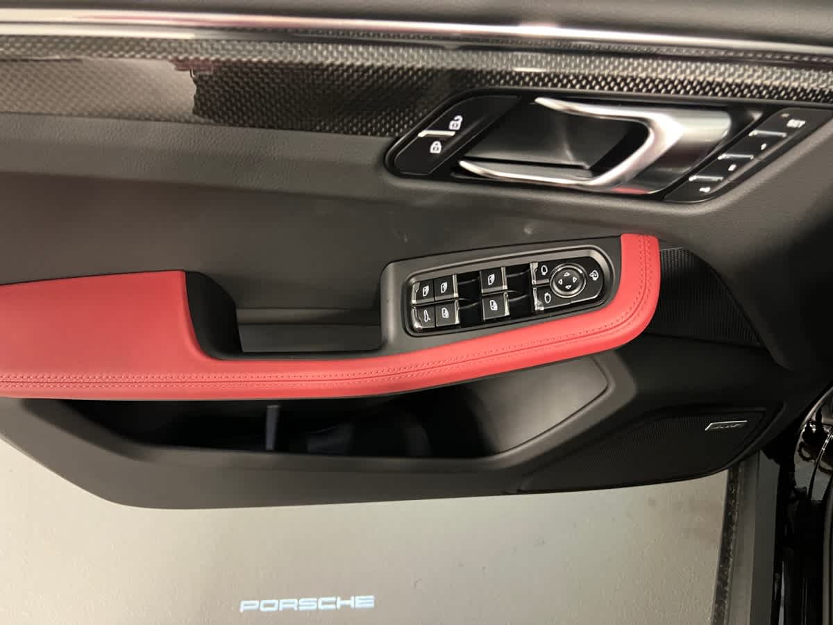 new 2026 Porsche Macan car