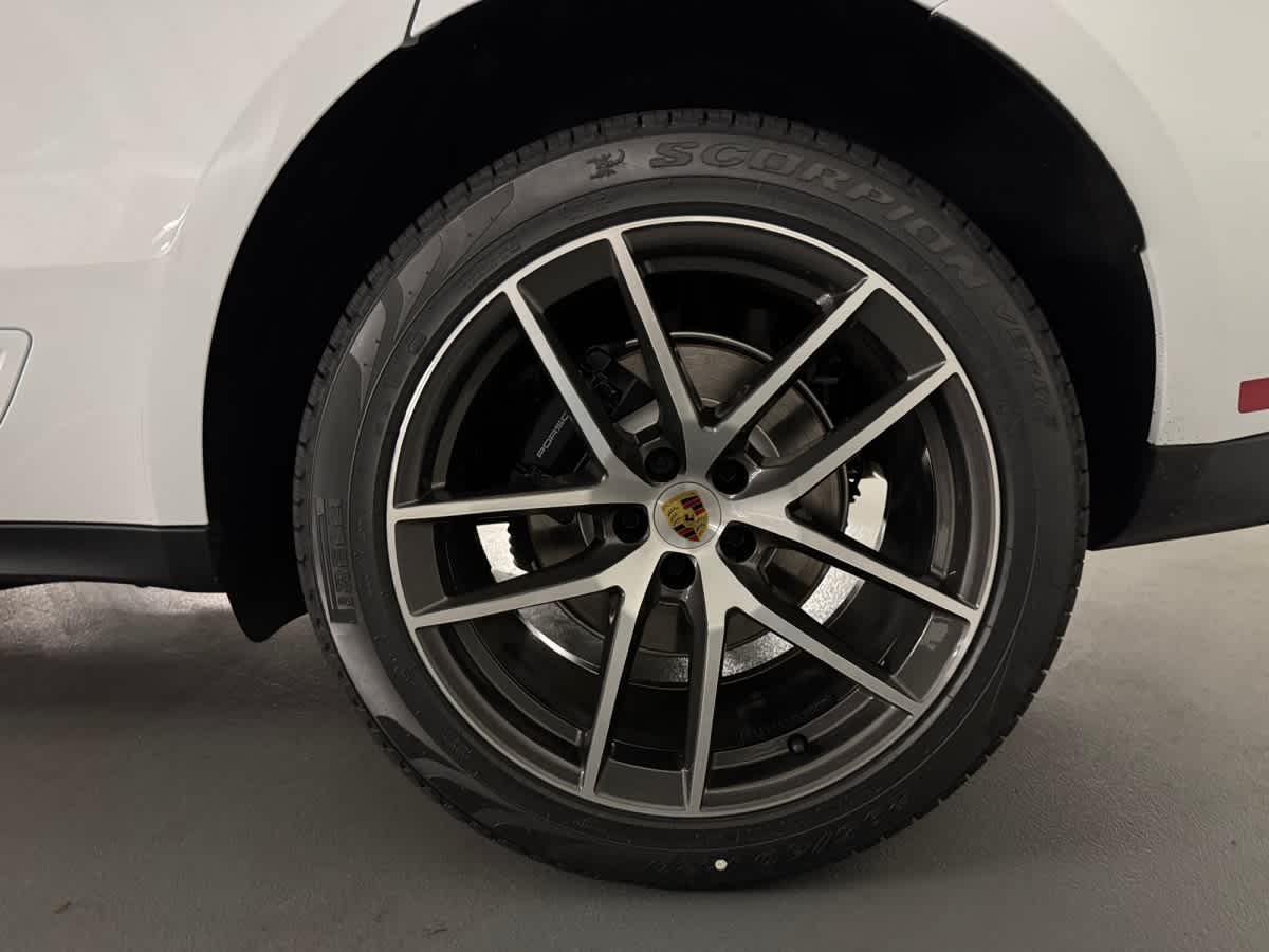 new 2026 Porsche Macan car