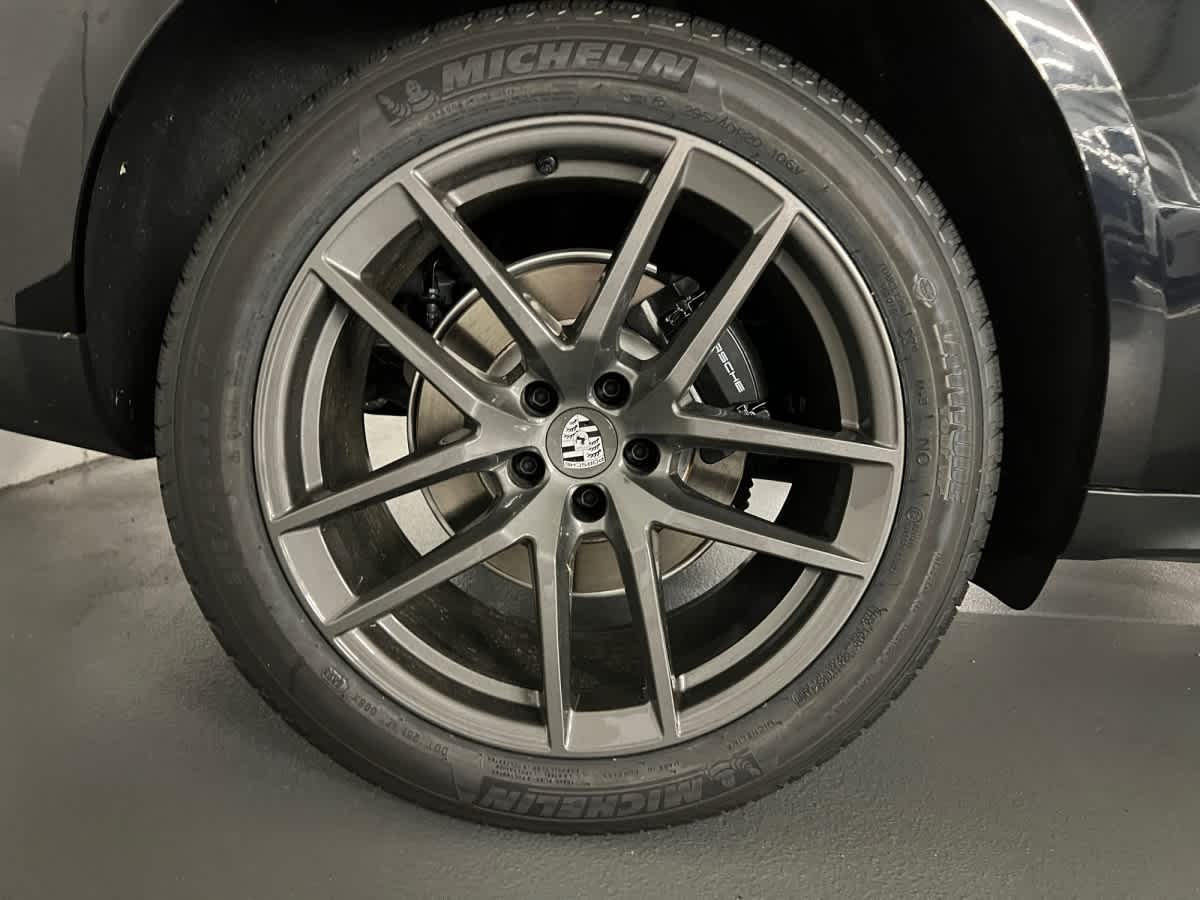 new 2026 Porsche Macan car