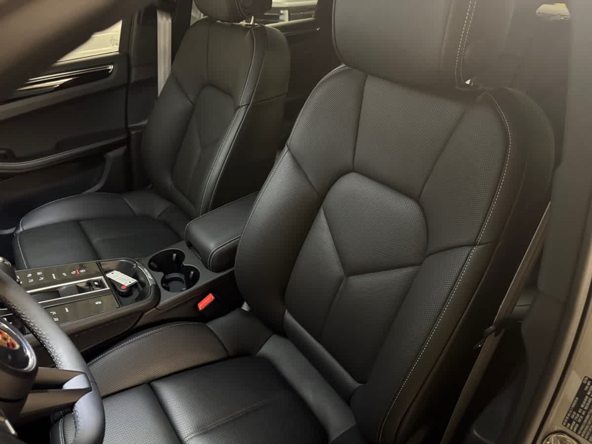 new 2026 Porsche Macan car