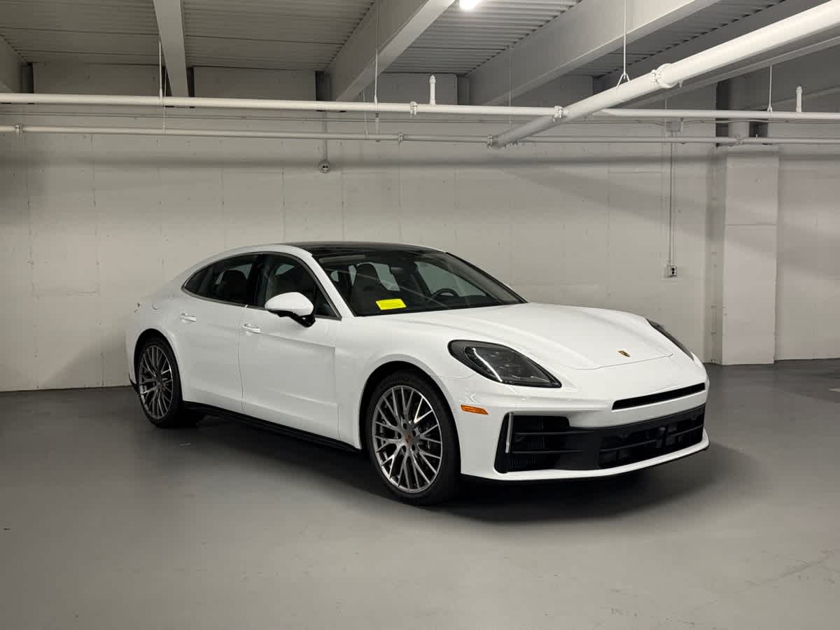 new 2026 Porsche Panamera car