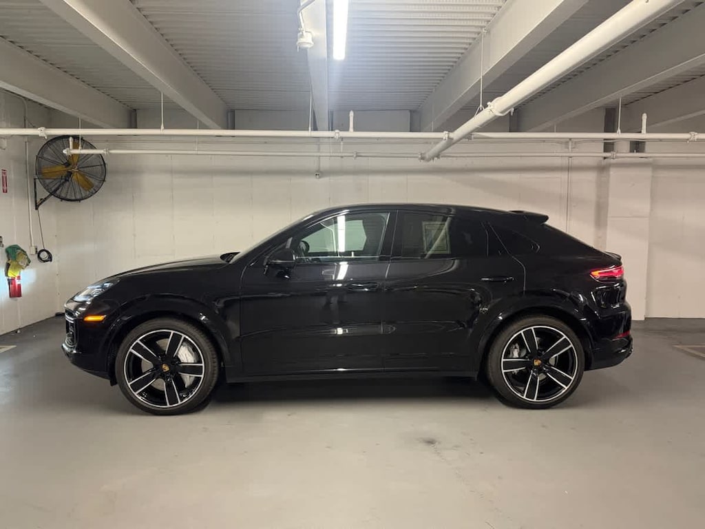 Certified 2022 Porsche Cayenne Turbo SUV