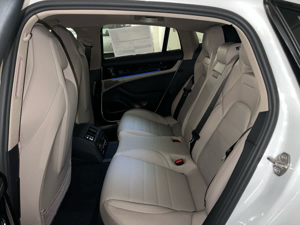 new 2026 Porsche Panamera car