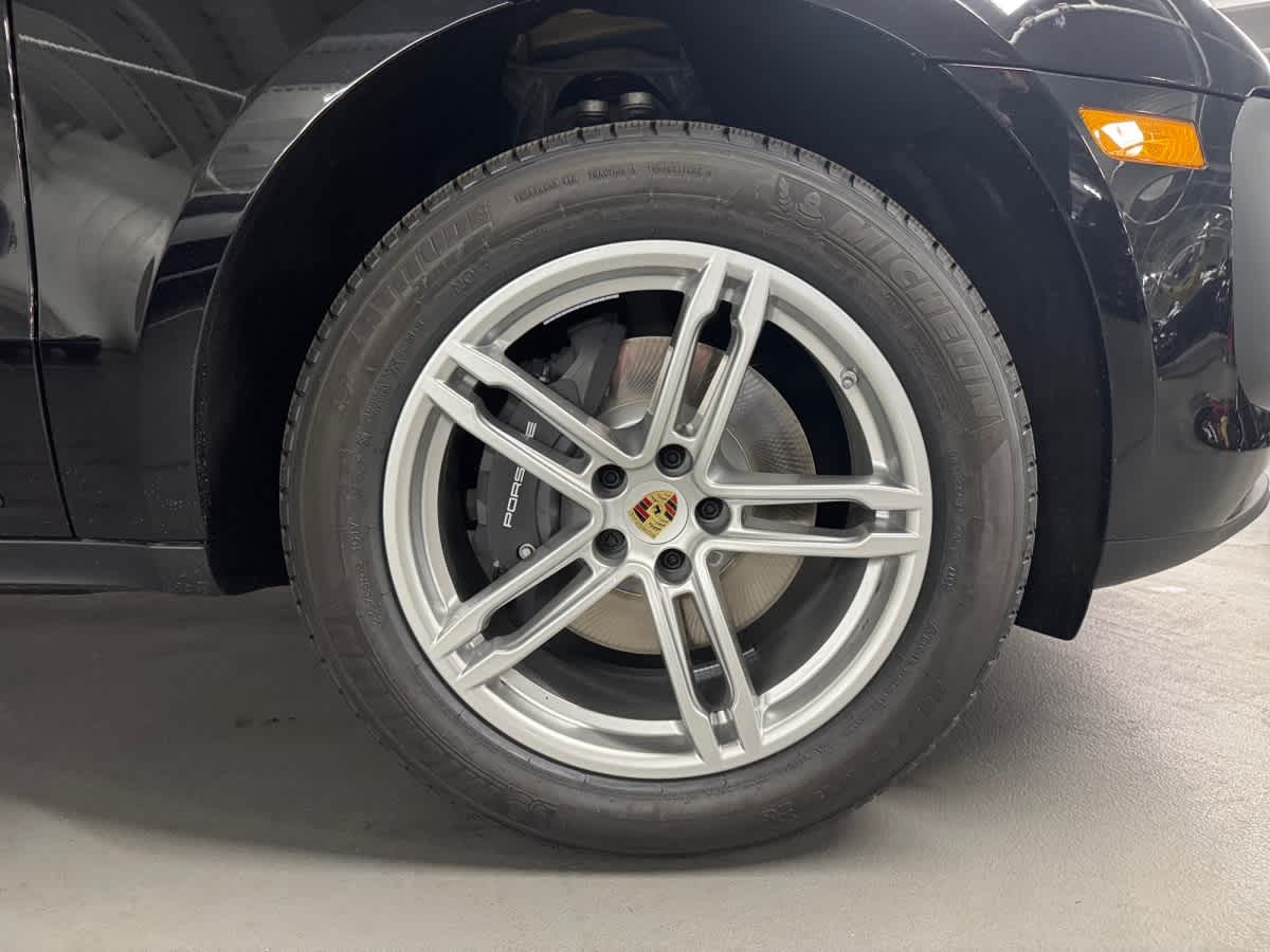 new 2026 Porsche Macan car