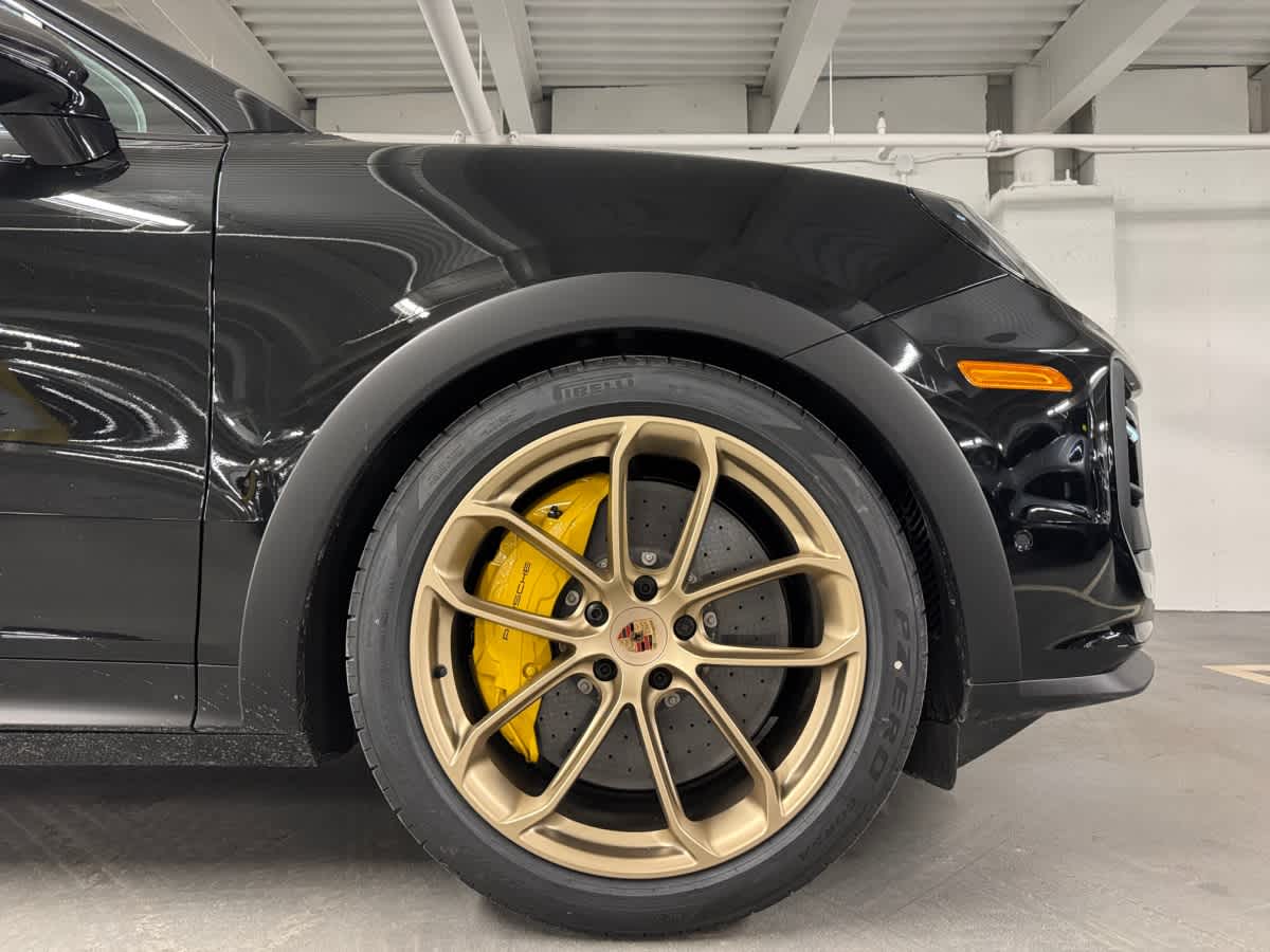 new 2025 Porsche Cayenne car