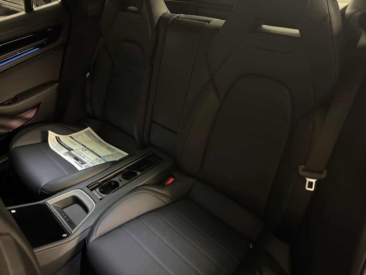 new 2026 Porsche Panamera car