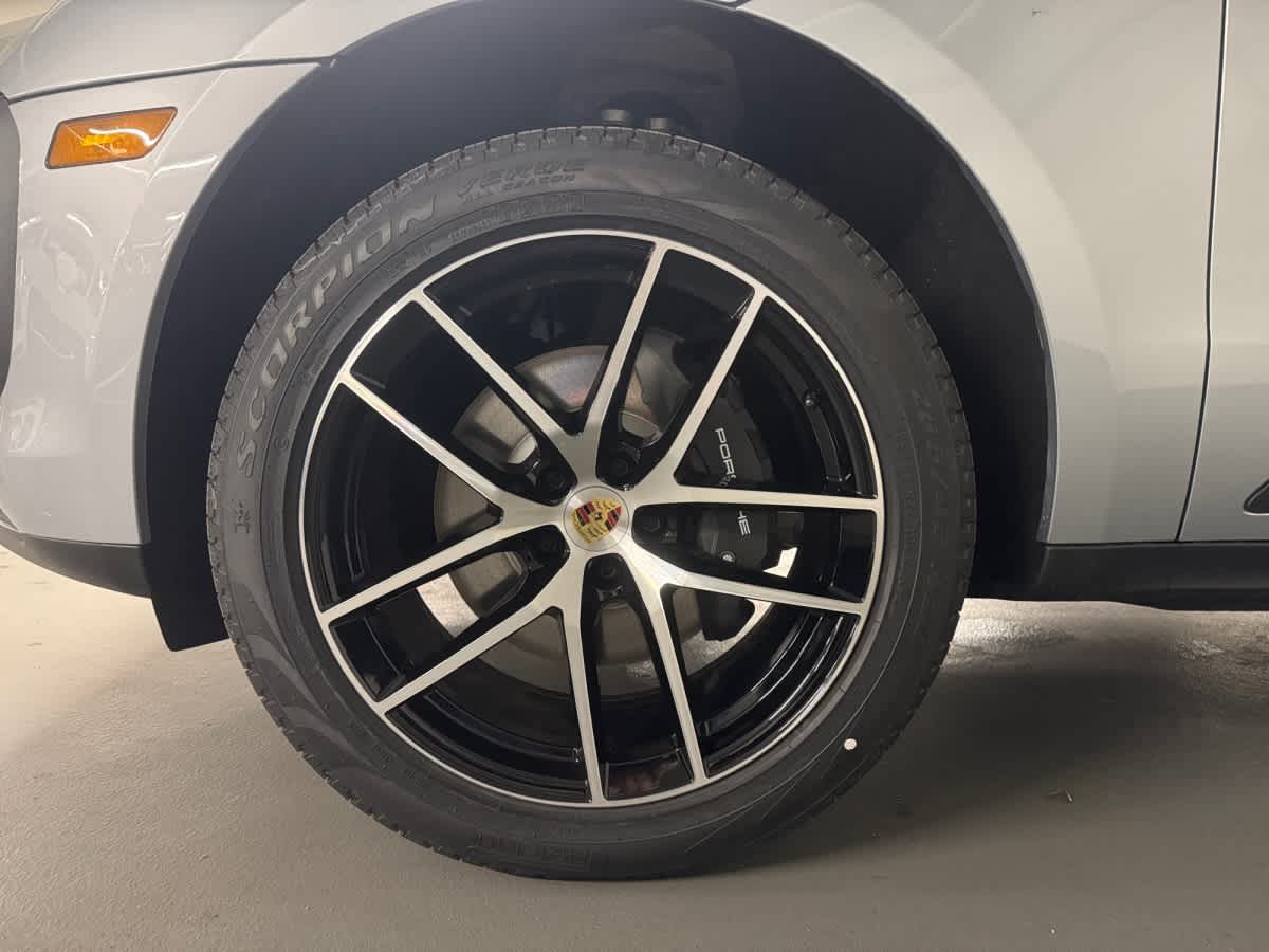 new 2026 Porsche Macan car