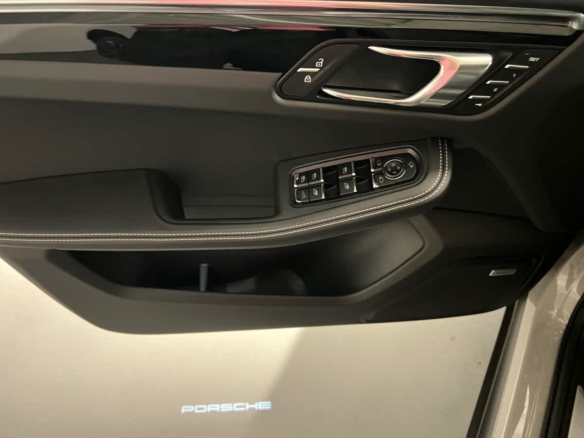 new 2026 Porsche Macan car