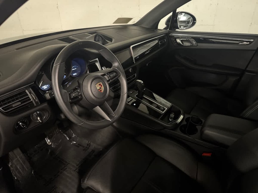 Used 2025 Porsche Macan SUV