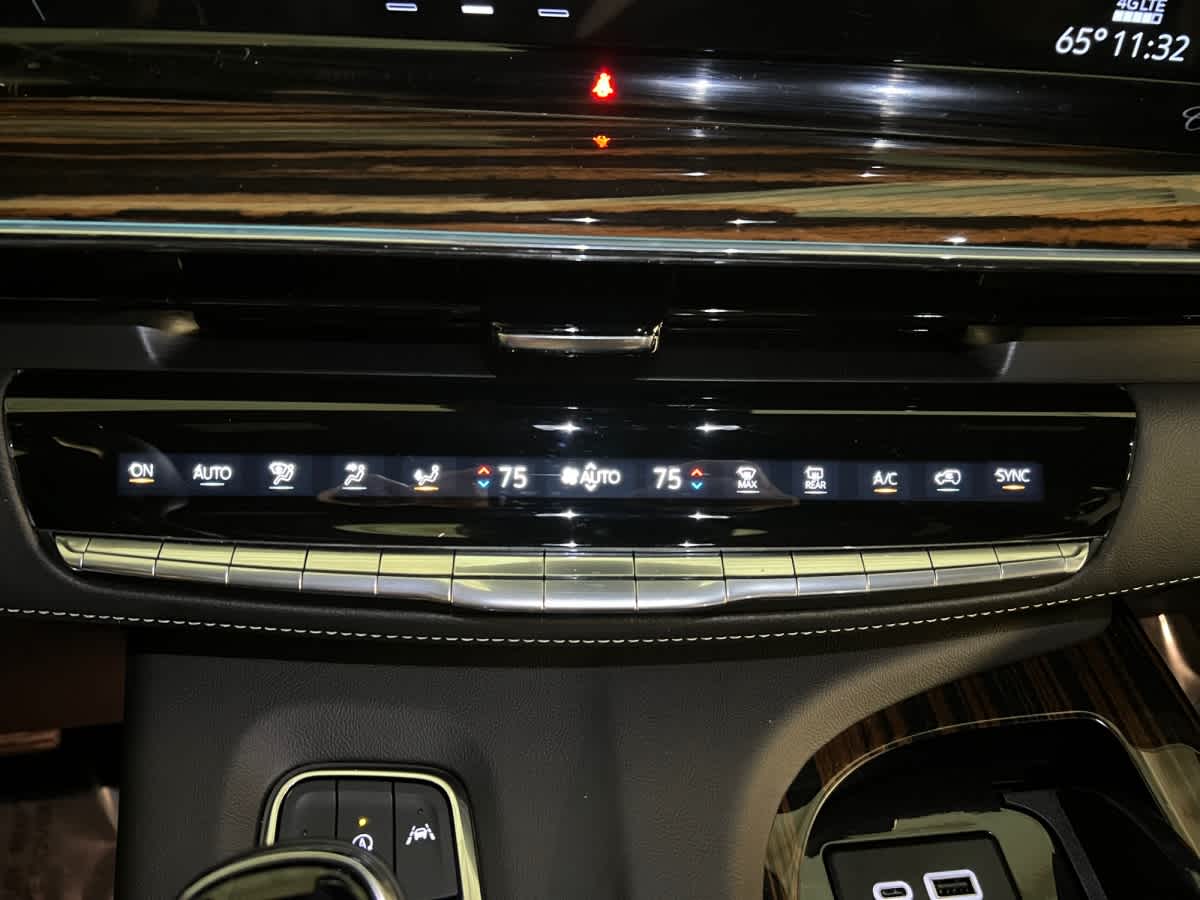 used 2024 Cadillac Escalade car, priced at $82,498