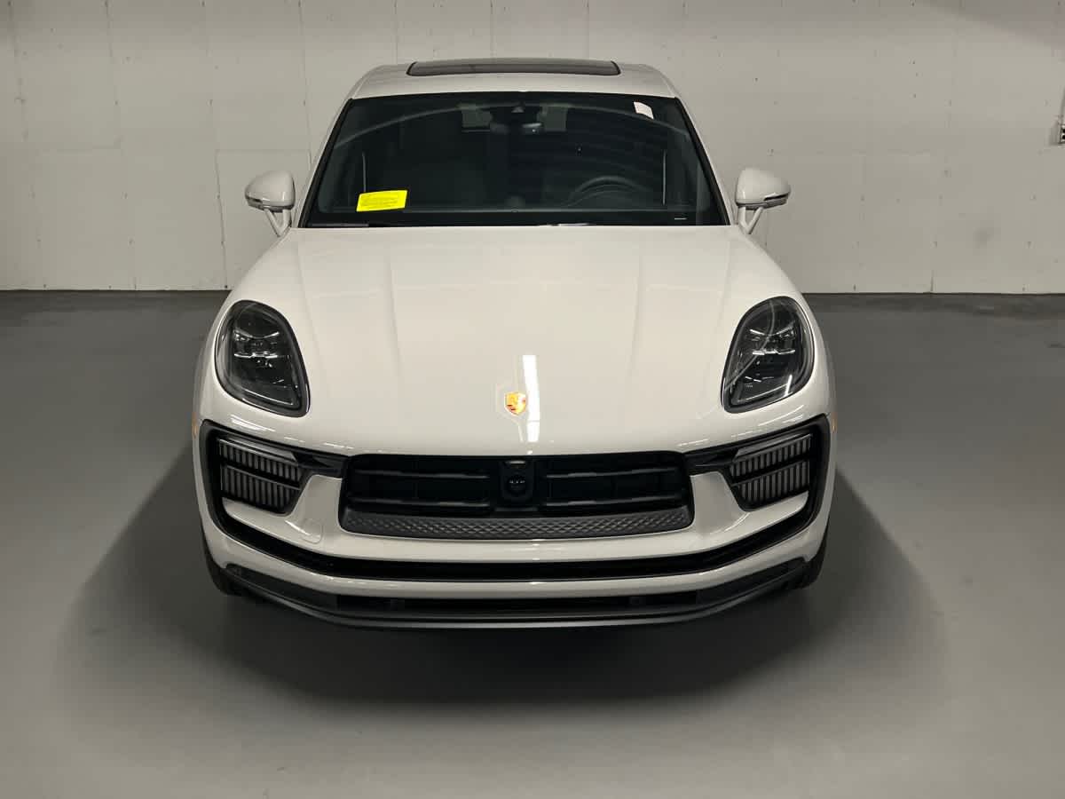 new 2026 Porsche Macan car