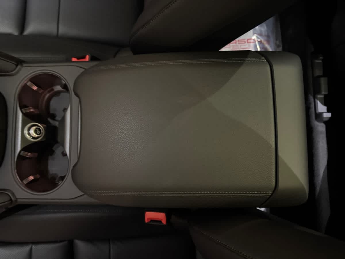 new 2026 Porsche Cayenne car