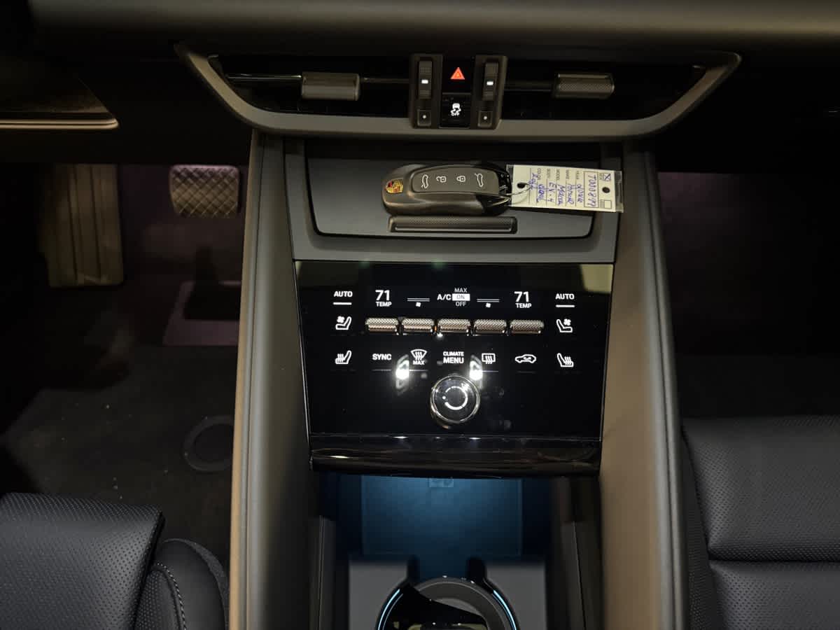 new 2026 Porsche Macan car