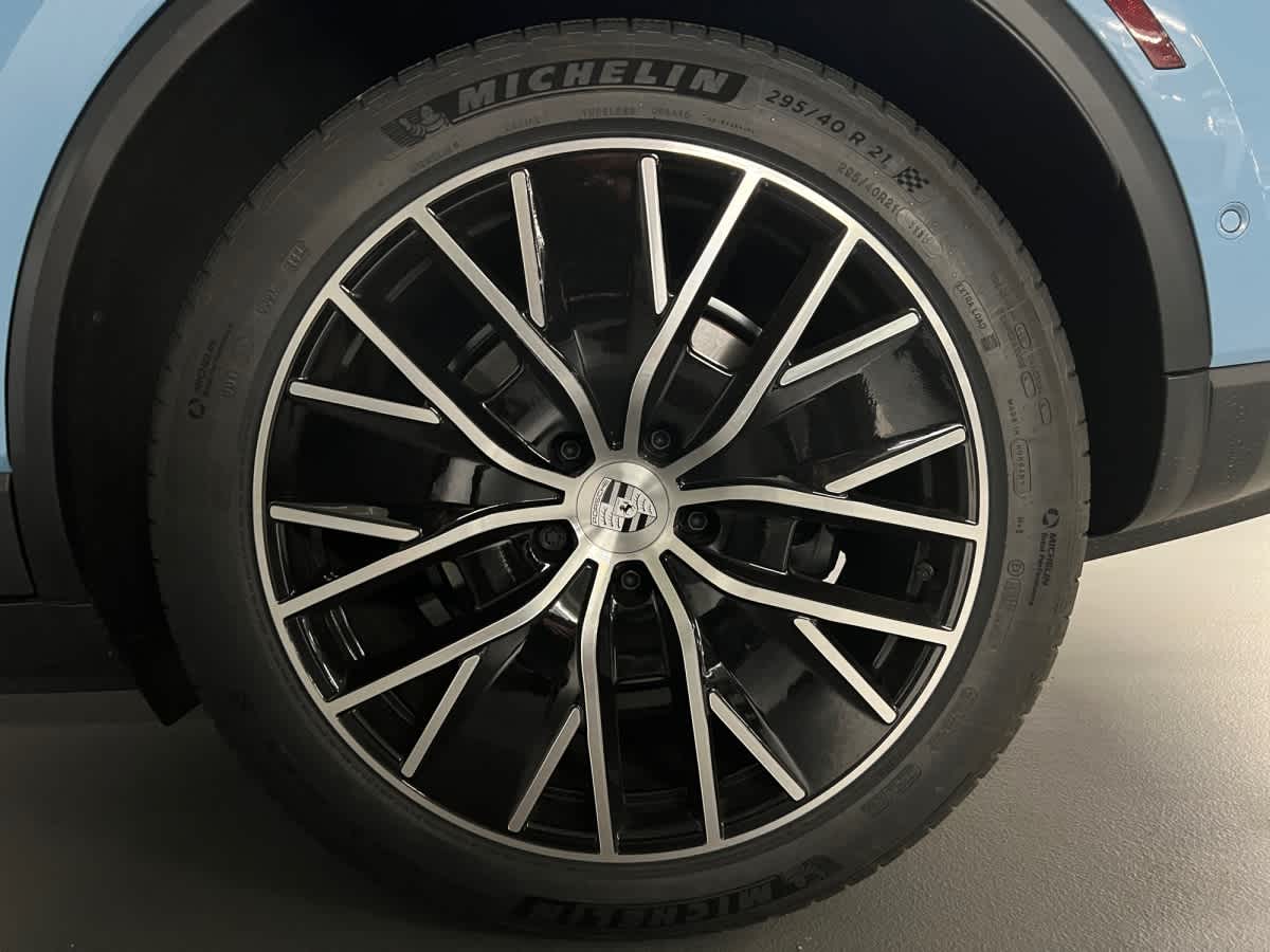 new 2026 Porsche Macan car